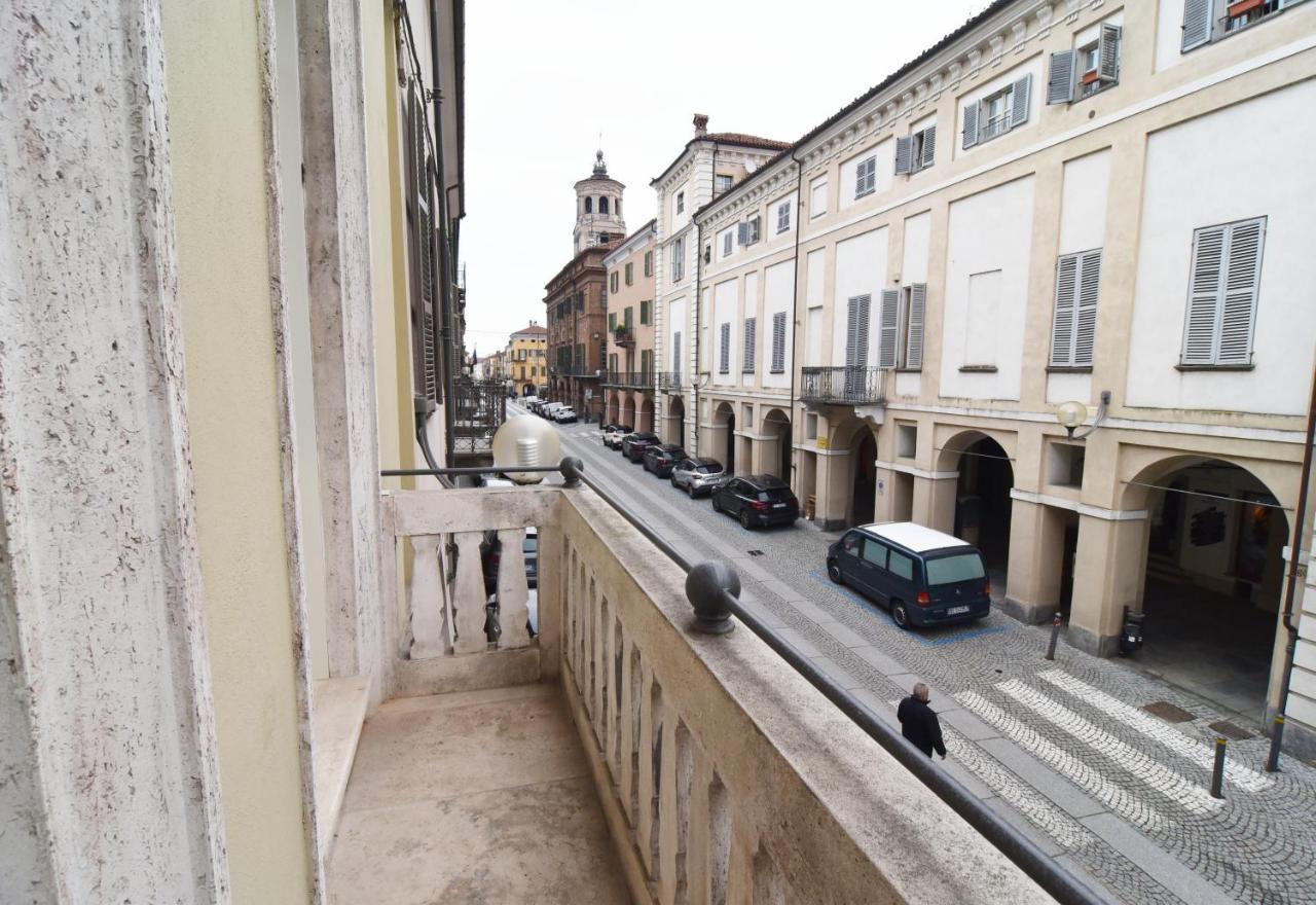 Roma 141 Apartment Fossano Ngoại thất bức ảnh