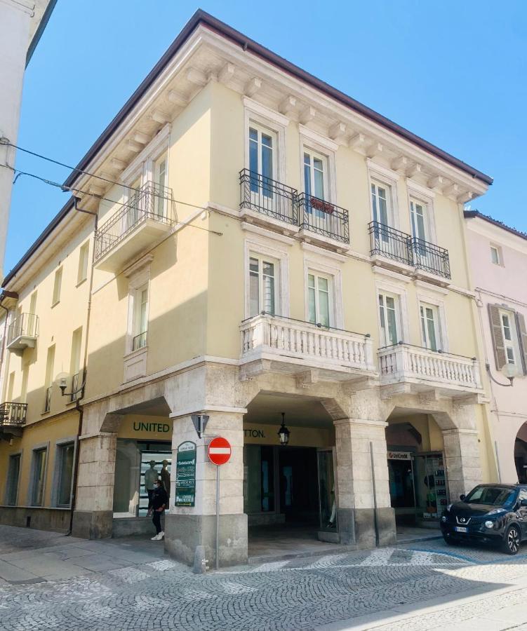 Roma 141 Apartment Fossano Ngoại thất bức ảnh